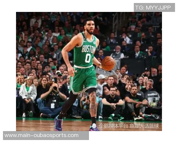 阿德巴约盛赞爱德华兹具备掌控比赛节奏的能力与影响力